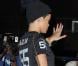Rihanna, en maillot de foot, jogging et baskets, arrive en studio d'enregistrement à Los Angeles. Le 17 octobre 2012.