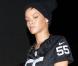 Rihanna, surprise près d'un studio d'enregistrement à Los Angeles, semble peaufiner les derniers détails de son album, Unapologetic. Le 17 octobre 2012.