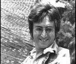 John Lennon au Festival de Cannes en 1971 afin de présenter son film  Apotheosis .