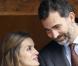 Letizia et Felipe d'Espagne, amoureux, visitent la ville de Bueno aux Asturies, le 27 octobre 2012