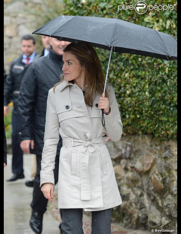 Premios Principe de Asturias 2012 - Página 5 966136-letizia-et-felipe-d-espagne-visitent-le-620x0-1