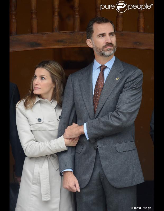 Premios Principe de Asturias 2012 - Página 5 966144-letizia-et-felipe-d-espagne-visitent-le-620x0-1