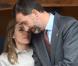 Letizia et Felipe d'Espagne, tendres et amoureux, visitent le village de Bueno aux Asturies, nommé village exemplaire, le 27 octobre 2012