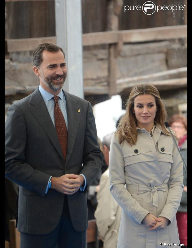 Premios Principe de Asturias 2012 - Página 5 966153-letizia-et-felipe-d-espagne-visitent-le-620x0-1