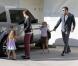Toute la petite famille rentre à la maison après avoir réalisé des gâteaux dans un atelier à West Hollywood, le 28 octobre 2012.