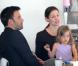 Jennifer Garner et Ben Affleck ont emmené leurs filles Seraphina et Violet à un atelier de confection de pâtisseries à West Hollywood, le 28 octobre 2012.