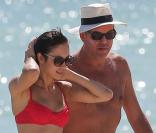 Olga Kurylenko : Ultrasexy en bikini, elle profite de son amoureux à Miami