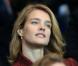 Antoine Arnault et Natalia Vodianova très amoureux lors du match de coupe de la Ligue entre le PSG et l'OM (2-0) au Parc des Princes le 31 octobre 2012