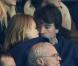Antoine Arnault et Natalia Vodianova très amoureux lors du match de coupe de la Ligue entre le PSG et l'OM (2-0) au Parc des Princes le 31 octobre 2012
