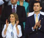Letizia et Felipe d'Espagne lors de leur demie-finale face à la Russie
