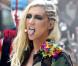 KeSha : Sexy et trash, elle se lâche dans les rues de New York !