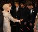 Les One Direction reçus par la reine Elizabeth II à Londres le 19 novembre 2012.