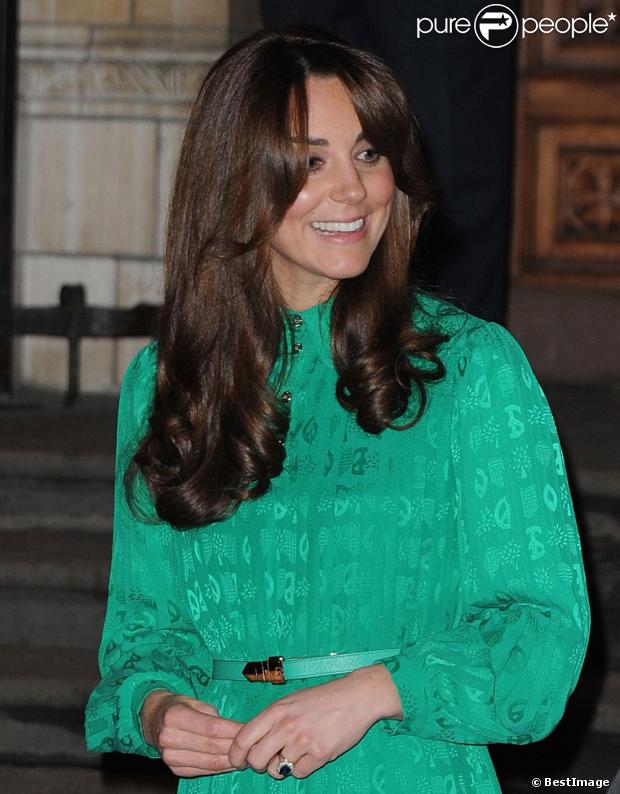 CASA REAL BRITÁNICA - Página 47 990080-catherine-kate-middleton-la-duchesse-620x0-1