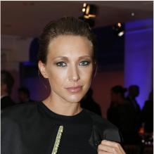 Laura Smet au dîner de charité au profit de l'AEM. Une soirée organisée par Babeth Djian, directrice des publications du magazine Numéro, à l'espace Cardin à Paris le 6 décembre 2012.