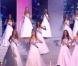 Premier défilé des 33 prétendantes au titre de Miss Fance 2013 lors de l'élection de Miss France 2013 le samedi 8 décembre 2012 sur TF1 en direct de Limoges