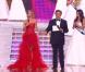 Sylvie Tellier, directrice générale de la société Miss France, fait son entrée lors de l'élection de Miss France 2013 le samedi 8 décembre 2012 sur TF1 en direct de Limoges
