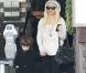 Christina Aguilera va déjeuner avec son fils Max et son petit ami Matthew Rutler à West Hollywood, le 13 décembre 2012. La chanteuse semble faire la tête.