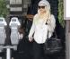 La chanteuse Christina Aguilera va déjeuner avec son fils Max et son petit ami Matthew Rutler à West Hollywood, le 13 décembre 2012.