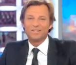 Laurent Delahousse : A deux doigts du fou rire en plein JT !