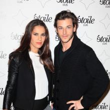 Elisa Tovati et Gaspard Ulliel forment un beau petit couple pour l'avant-première du film Tu honoreras ta Mère et ta Mère au cinéma Etoile-Lilas à Paris le 29 Janvier 2013.