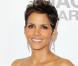 Halle Berry assiste à la 44e cérémonie des NAACP Image Awards au Shrine Auditorium. Los Angeles. Le 1er février 2013.