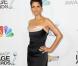 Halle Berry divine dans une robe Vivienne Westwood, assiste à la 44e cérémonie des NAACP Image Awards au Shrine Auditorium. Los Angeles. Le 1er février 2013.