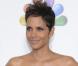 Halle Berry assiste à la 44e cérémonie des NAACP Image Awards au Shrine Auditorium. Los Angeles. Le 1er février 2013.