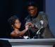 Les acteurs Quvenzhane Wallis et Samuel L. Jackson lors de la 44e cérémonie des NAACP Image Awards au Shrine Auditorium. Los Angeles. Le 1er février 2013.