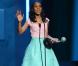 Kerry Washington recoit son award de Meilleure Actrice dans une Série Dramatique pour Scandal des mains de Tony Goldwyn lors des NAACP Image Awards au Shrine Auditorium. Los Angeles. Le 1er février 2013.