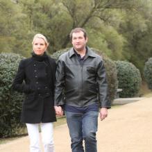 EXCLU : Cindy et Frédéric se promènent sur l'Île d'Oléron juste avant leur séparation, dans <em>Qui Veut Epouser Mon Fils ?</em>, diffusé le 16 novembre 2012.