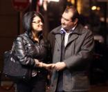 EXCLU : Frédéric de l'émission Qui veut épouser mon fils ? 2 en sortie amoureuse avec Sandrine dans un café du 17e à Paris, le 20 novembre 2012. Aujourd'hui, leur histoire est finie