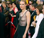 Gwyneth Paltrow, ses fashion faux-pas : ''J'aurais dû mettre un soutien-gorge''