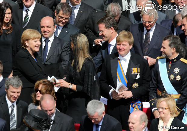 REALEZA EN LA ASUNCION DEL PAPA FRANCESCO I - Página 4 1081025-angela-merkel-la-princesse-maxima-des-620x0-1