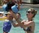 Doutzen Kroes : Baignades, câlins, une maman sculpturale avec son adorable fils