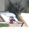 Matt Leblanc : Détente à la plage avec sa compagne, l'acteur joue les enquêteurs
