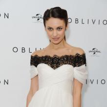 Olga Kurylenko à la première du film Oblivion à Londres, le 4 avril 2013.