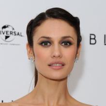 Olga Kurylenko sublime à la première du film Oblivion à Londres, le 4 avril 2013.