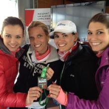 Marine Lorphelin, Sylvie Tellier, Laëtitia Bléger et Laury Thilleman lors du marathon de Paris, le 7 avril 2013.