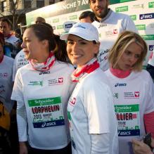 Laetitia Bleger, Marine Lorphelin, Sylvie Tellier ont couru le 37e Marathon de Paris pour Mécénat Chirurgie Cardiaque le 7 avril 2013.
