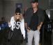 Fergie, enceinte : Jetlaggée mais lookée avec Josh Duhamel du retour du Brésil