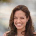 Angelina Jolie : déjà éblouissante de bonheur et de santé après son accouchement!
