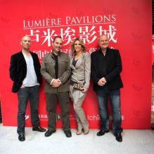 Lorie superbe et élégante pour l'ouverture du Festival de Pékin, le 16 avril 2013.