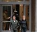 Tom Cruise et Emily Blunt sur le tournage du film "All you need is kill" a Londres. Le 2 fevrier 2013  February 02, 2013 Tom Cruise and Emily Blunt filming All You Need Is Kill on the steps of the Ministry of Defence in London.02/02/2013 - Londres