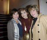 Cyrielle Clair : Fascinante en femme de plaisir... avec Liane Foly et Alice Dona