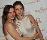 Marine Vacth, la sensation sexy réchauffe Cannes au côté d'Elise Chassaing