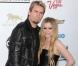 Billboard Music Awards : Avril Lavigne, Alyssa Milano se ratent sur tapis rouge
