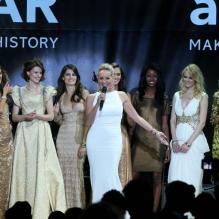 Sharon Stone avec les mannequins Alessandra Ambrosio et Isabeli Fontana - Vente aux enchères du 20e Gala de l'amfAR à l'hôtel du Cap-Eden-Roc lors du 66e Festival de Cannes, le 23 Mai 2013.