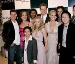 Noah Gray et le casting de la série Heroes