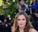 Ana Girardot sexy et sans soutien-gorge à la montée des marches du film The Immigrant au Palais des Festivals à Cannes, le 24 mai 2013.