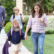 Jennifer Garner et sa fille Violet à Santa Monica, le 7 juin 2013.